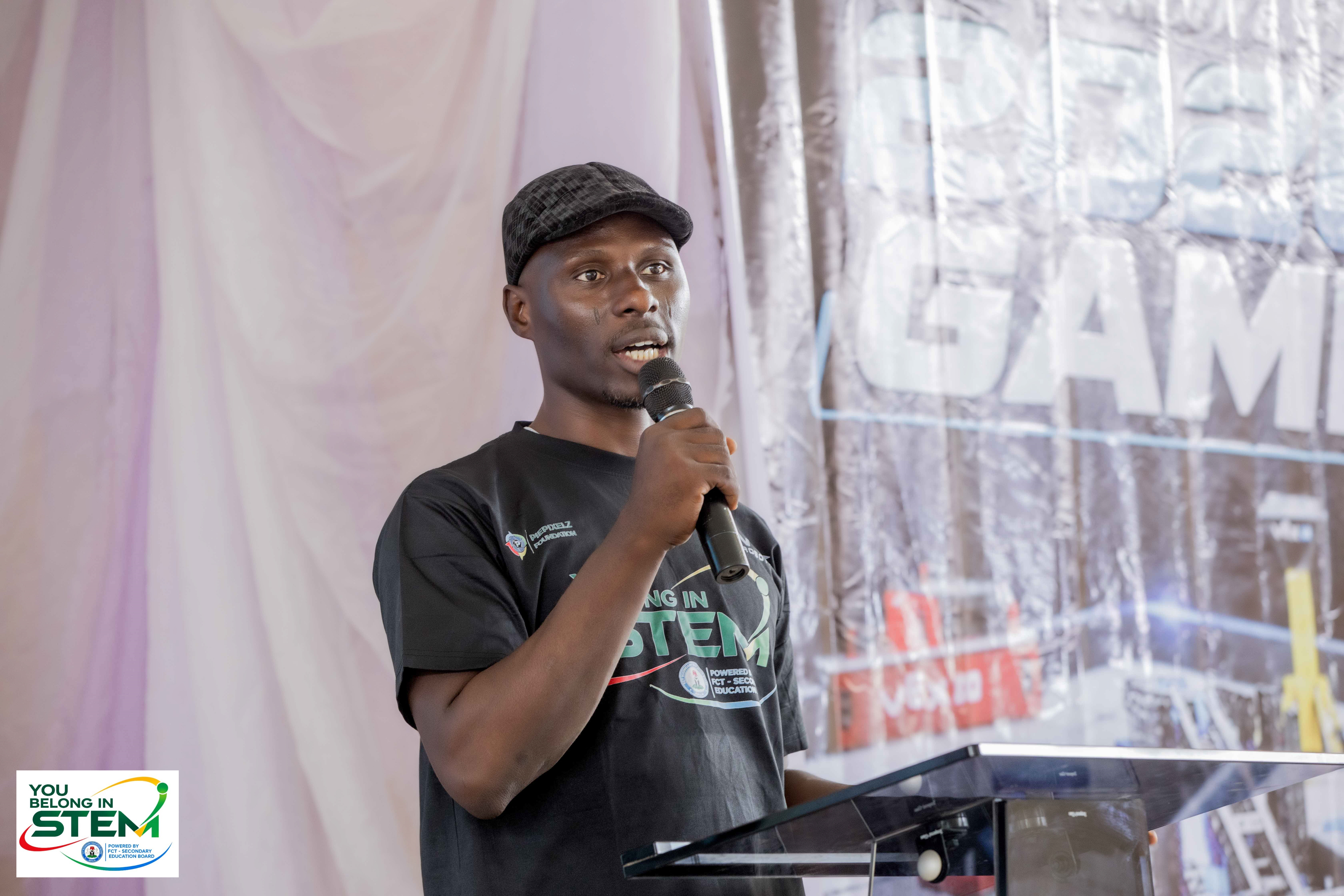 Ola Abiola Ahmed, Director of PiePixelz, addressing attendees