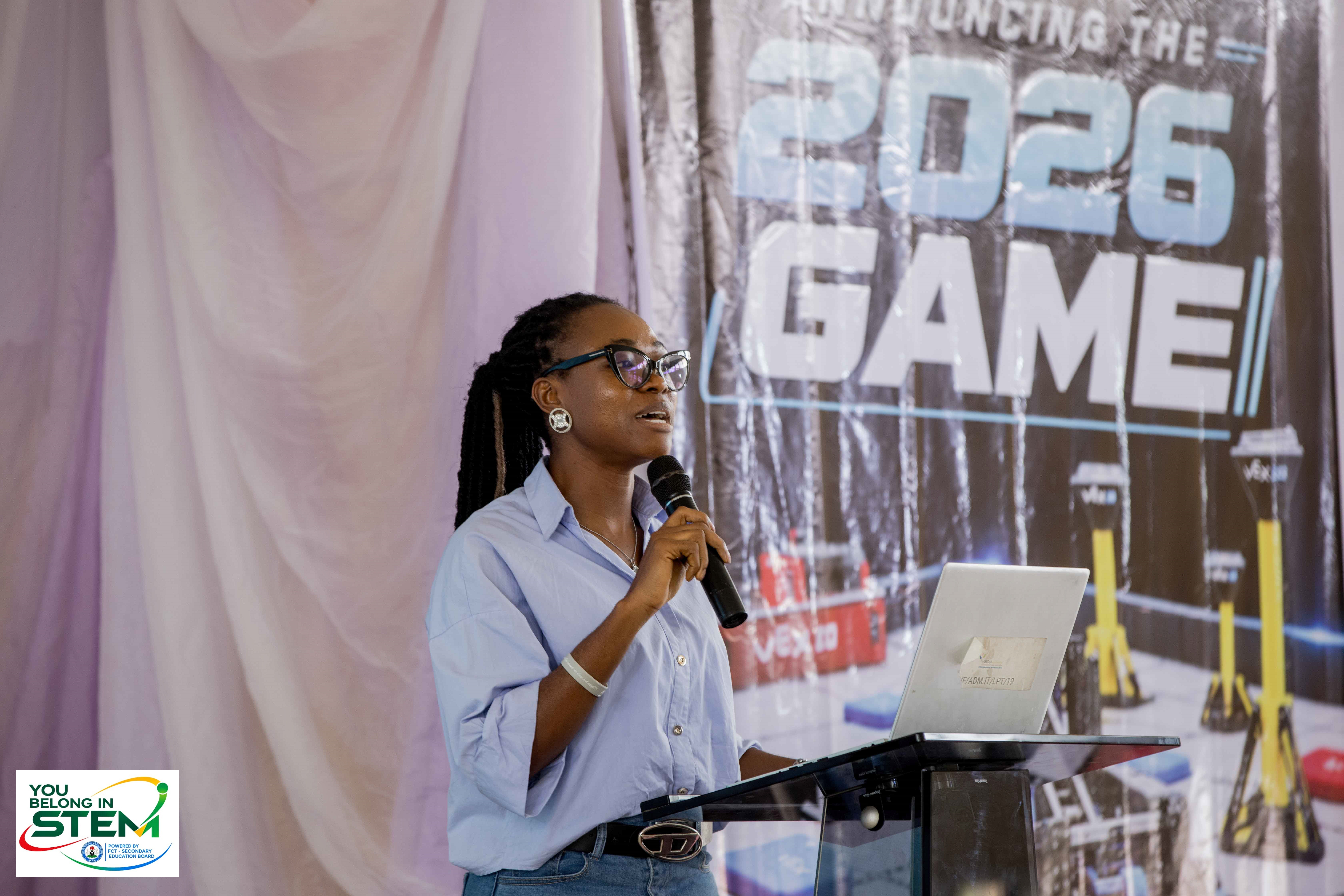 Ms. Serena, representative of Visiola Foundation, presenting at the event